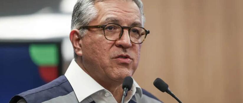 Padilha anuncia compra emergencial de etanol para antídoto contra intoxicação por metanol