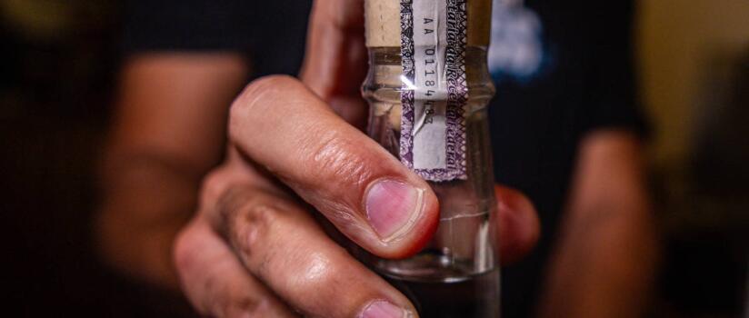 O teste rápido e barato que detecta metanol e pode salvar vidas, mas que ainda espera investimento - 04/10/2025 - Equilíbrio e Saúde - Folha