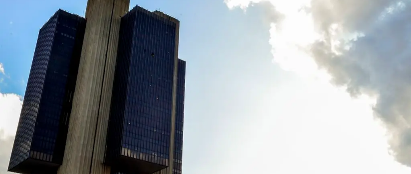 BC pede projeções para variáveis do mercado de trabalho no QPC de novembro - Jornal de Brasília