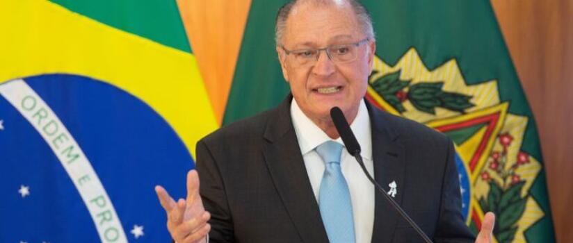 Alckmin faz reunião de emergência com Rui, Gleisi e técnicos sobre ação no Rio contra o CV - Jornal de Brasília