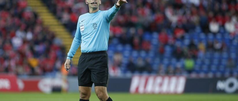 Conhecidos os árbitros da jornada 10 da I Liga: Fábio Veríssimo no FC Porto-Sp. Braga, João Pinheiro no V. Guimarães-Benfica - Sportinforma