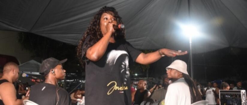 Roda de samba em Caxias recebe filha da cantora Jovelina Pérola Negra