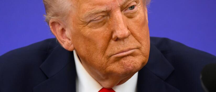 Senadores dos EUA apresentam projeto para derrubar tarifaço de Trump sobre o  Brasil