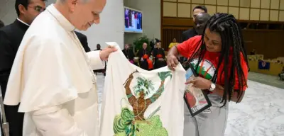 Papa Leão se reúne com MST e movimentos populares no Vaticano