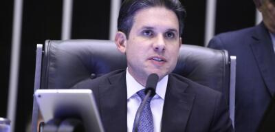 Sem medidas de ajuste fiscal, Câmara aprova inclusão adulteração de bebidas nos crimes hediondos