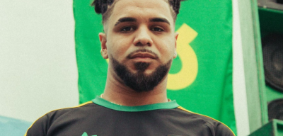 Cantor caxiense participa de evento 'Poéticas na Escola - Slam'