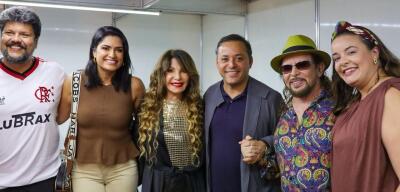 Elba Ramalho e Geraldo Azevedo emocionam o público na Praia de São Francisco